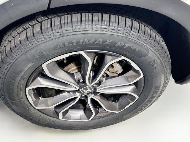 Photo of 2022 Platinum White Pearl Honda CR-V