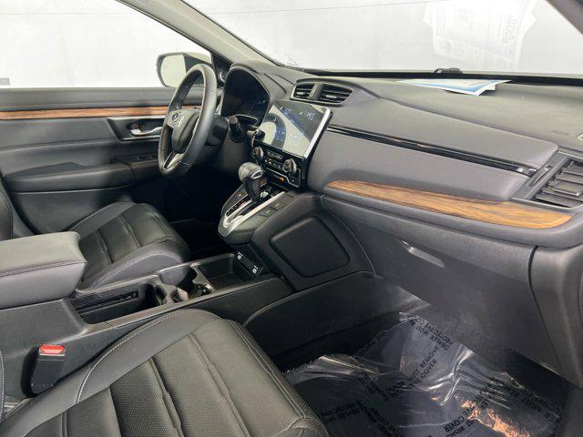 Photo of 2022 Platinum White Pearl Honda CR-V