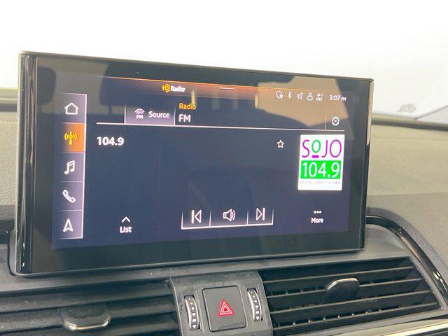 Photo of 2022 Mythos Black Metallic Audi Q5