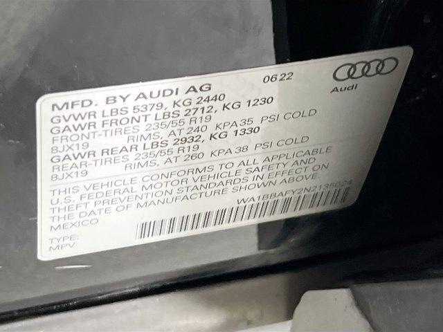 Photo of 2022 Mythos Black Metallic Audi Q5