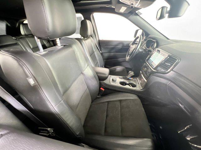 Photo of 2022 Diamond Black Crystal Pearlcoat Jeep Grand Cherokee