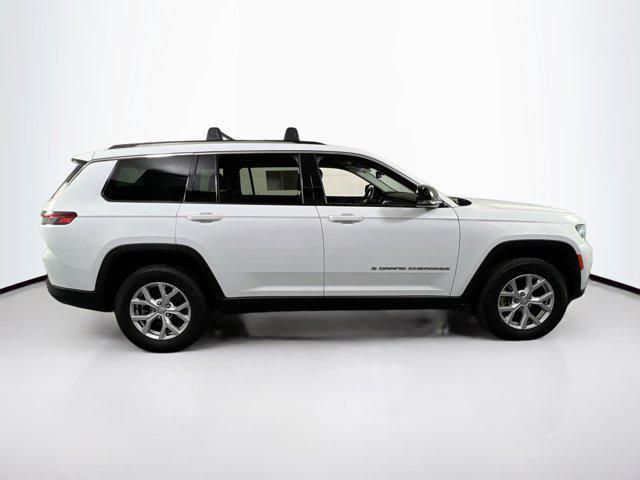 Photo of 2021 Bright White Clearcoat Jeep Grand Cherokee L