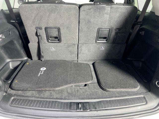Photo of 2021 Bright White Clearcoat Jeep Grand Cherokee L