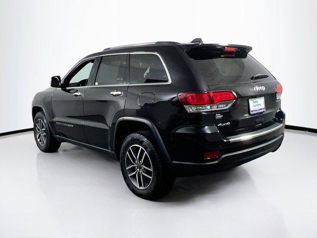 Photo of 2022 Diamond Black Crystal Pearlcoat Jeep Grand Cherokee