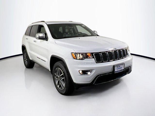 Photo of 2022 Bright White Clearcoat Jeep Grand Cherokee