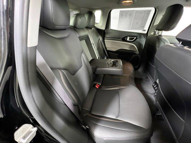 Photo of 2022 Diamond Black Crystal Pearlcoat Jeep Compass