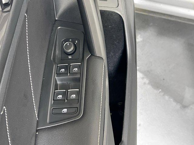Photo of 2022 Silver Volkswagen Tiguan