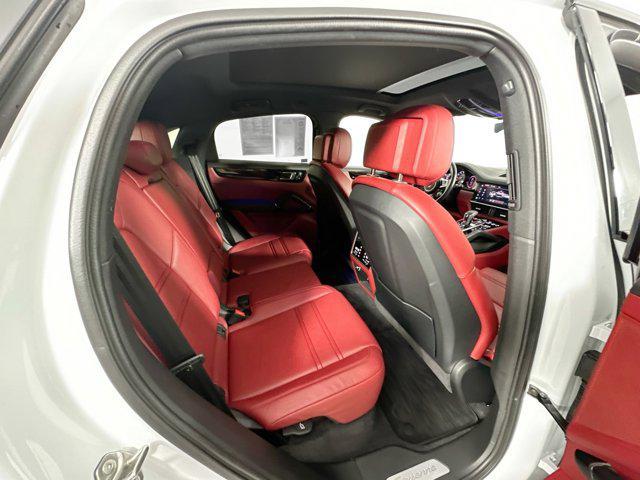 Photo of 2023 White Porsche Cayenne