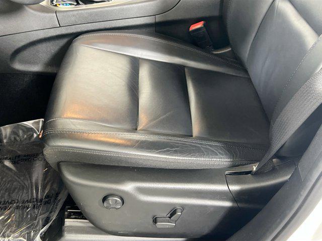 Photo of 2022 Bright White Clearcoat Jeep Grand Cherokee