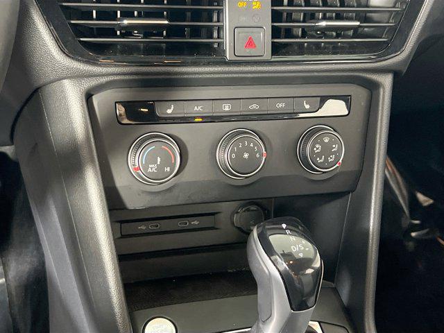 Photo of 2022 Pure Gray Volkswagen Taos