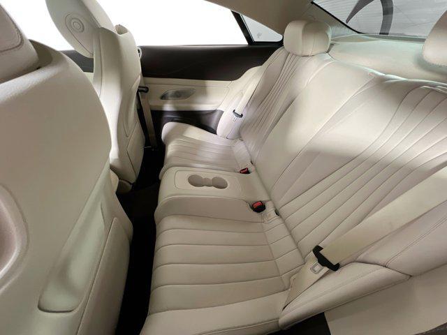 Photo of 2018 designo Cardinal Red Metallic Mercedes-Benz E-Class