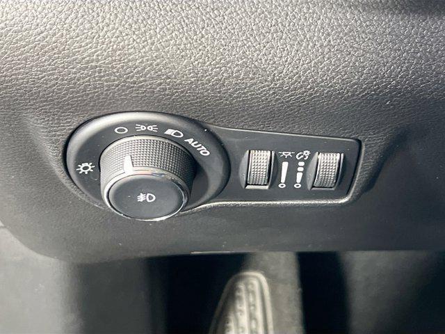 Photo of 2022 Granite Crystal Metallic Clearcoat Jeep Compass