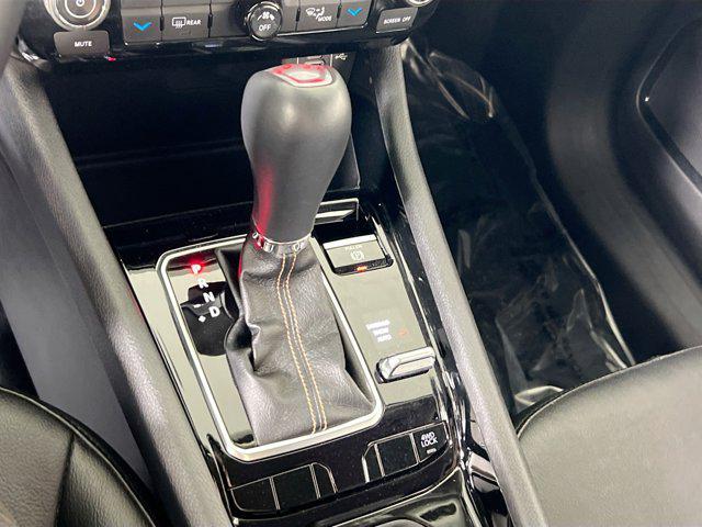 Photo of 2022 Granite Crystal Metallic Clearcoat Jeep Compass