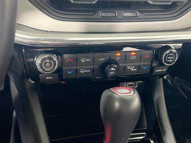 Photo of 2022 Granite Crystal Metallic Clearcoat Jeep Compass