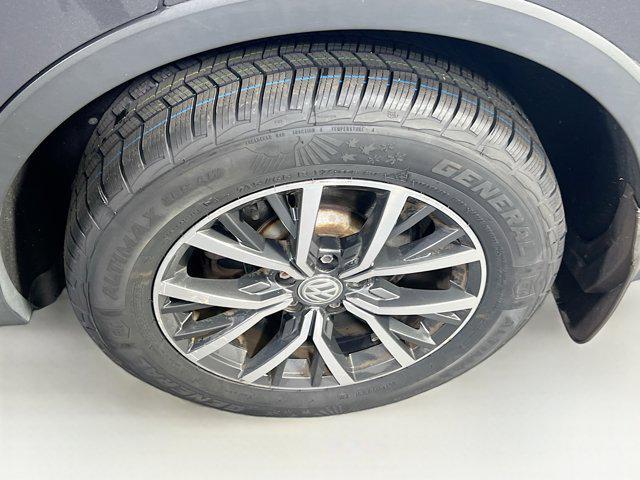Photo of 2020 Platinum Gray Metallic Volkswagen Tiguan