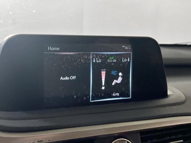 Photo of 2022 Atomic Silver Lexus RX 350