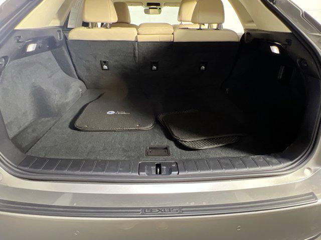 Photo of 2022 Atomic Silver Lexus RX 350