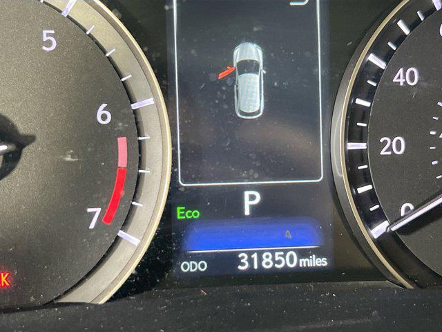 Photo of 2022 Atomic Silver Lexus RX 350