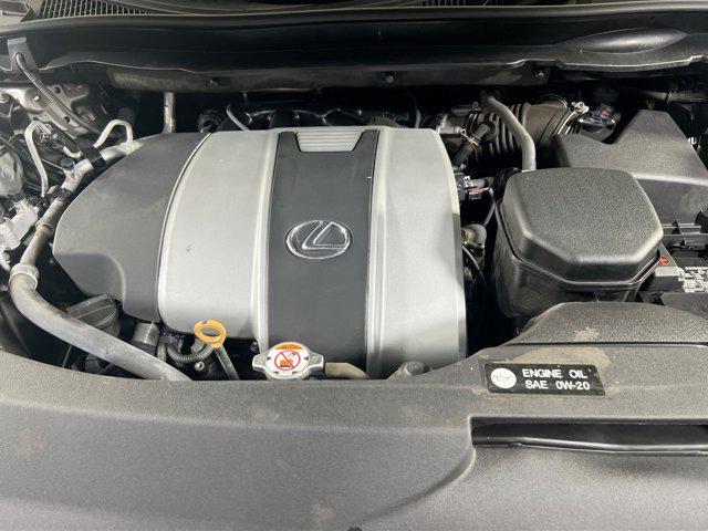 Photo of 2022 Atomic Silver Lexus RX 350