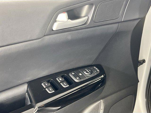 Photo of 2020 Sparkling Silver Kia Sportage