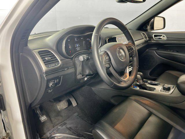 Photo of 2022 Bright White Clearcoat Jeep Grand Cherokee