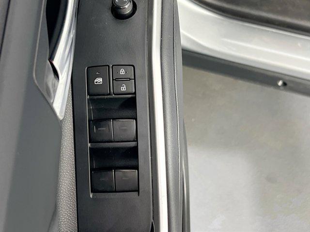Photo of 2022 Celestial Silver Metallic Toyota Highlander