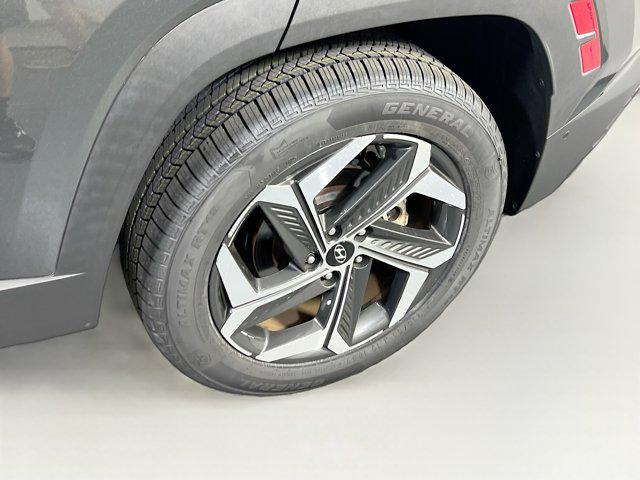 Photo of 2022 Amazon Gray Hyundai TUCSON
