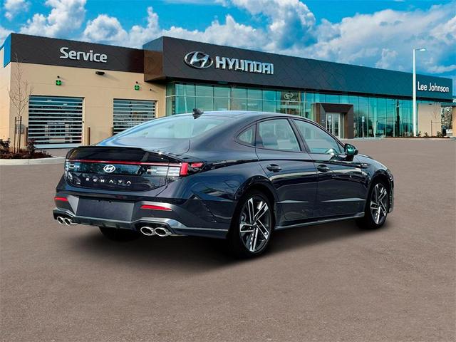 Photo of 2025 Carbon Blue Hyundai SONATA