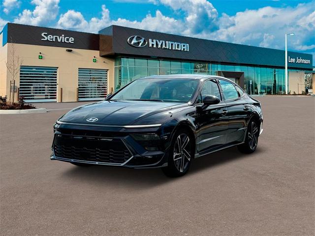 Photo of 2025 Carbon Blue Hyundai SONATA