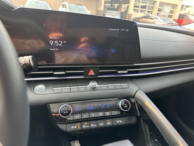 Photo of 2024 Serenity White Hyundai ELANTRA