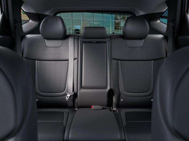 Photo of 2025 White Pearl Hyundai TUCSON