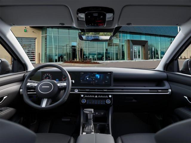 Photo of 2025 White Pearl Hyundai TUCSON