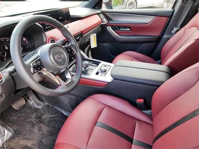Photo of 2025 Jet Black Mica Mazda CX-70 PHEV