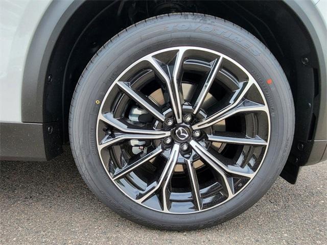 Photo of 2025 Rhodium Mazda CX-70 PHEV