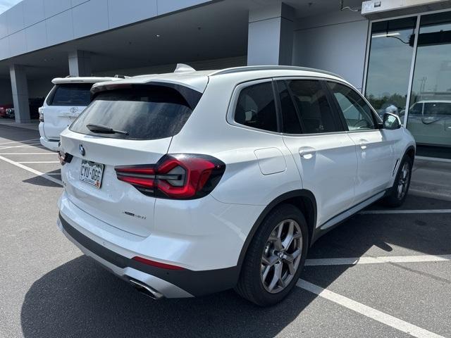 Photo of 2023 White Metallic BMW X3