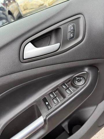 Photo of 2019 Gray Ford Escape
