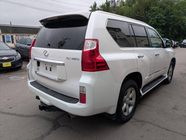 Photo of 2011 White Lexus GX 460