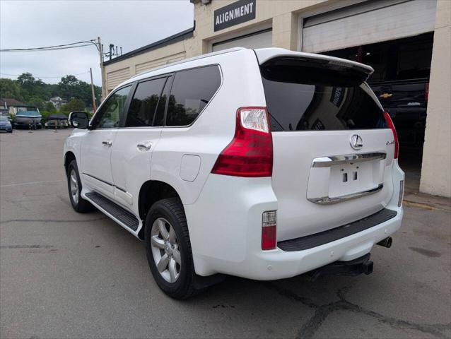 Photo of 2011 White Lexus GX 460