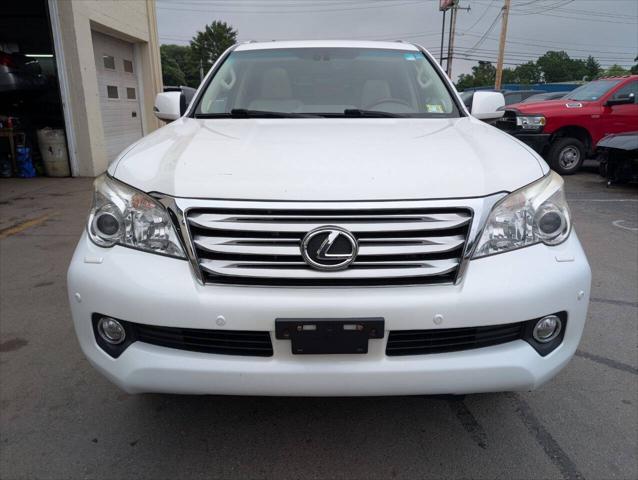 Photo of 2011 White Lexus GX 460