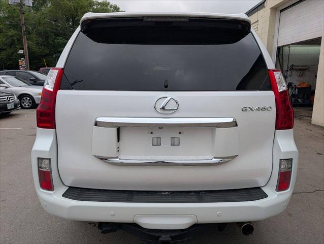 Photo of 2011 White Lexus GX 460