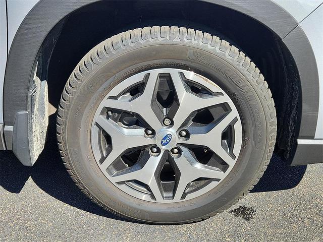 Photo of 2019 Ice Silver Metallic Subaru Forester