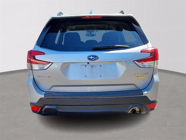 Photo of 2019 Ice Silver Metallic Subaru Forester