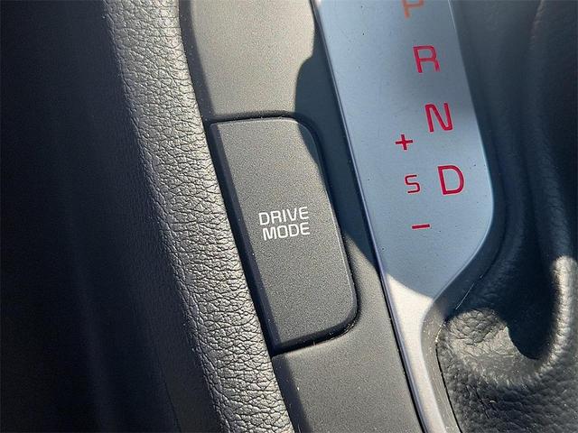 Photo of 2023 Snow White Pearl Kia Forte