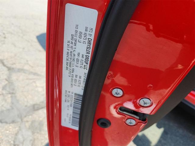 Photo of 2015 Torred Clearcoat Dodge Challenger