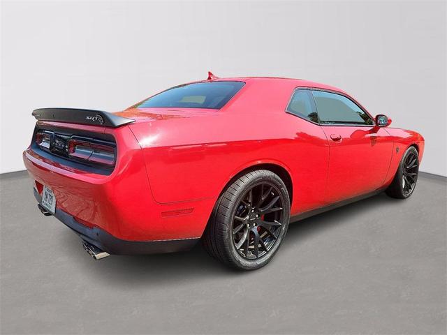 Photo of 2015 Torred Clearcoat Dodge Challenger