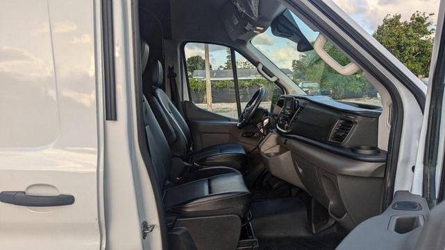 Photo of 2023 Oxford White Ford Transit-250