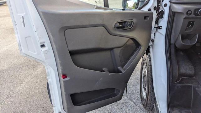 Photo of 2023 Oxford White Ford Transit-250