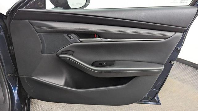 Photo of 2025 Deep Crystal Blue Mica Mazda Mazda3
