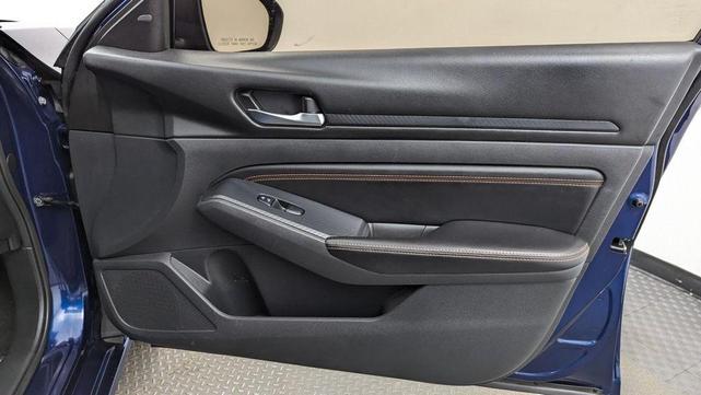 Photo of 2019 Gray Nissan Altima