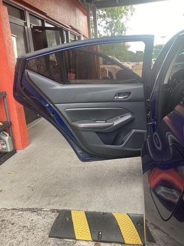 Photo of 2019 Gray Nissan Altima